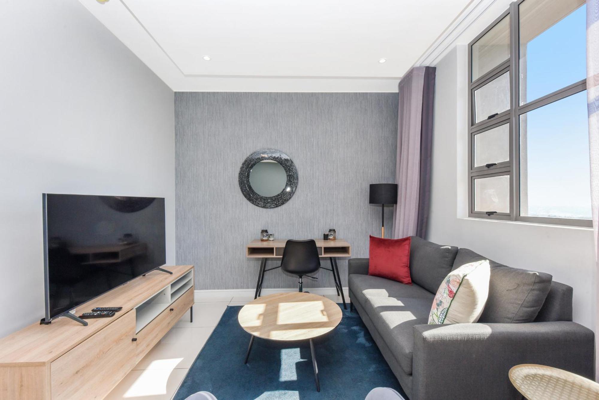 The Median Rosebank Luxury Apartment - Building With Generator جوهانسبورغ المظهر الخارجي الصورة